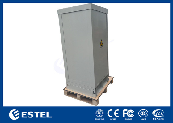 32U Outdoor 19 Inch Rack Cabinet Telecom Cabinet Con PDU E 1500W Climatizzatore