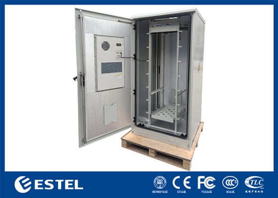 32U Outdoor 19 Inch Rack Cabinet Telecom Cabinet Con PDU E 1500W Climatizzatore