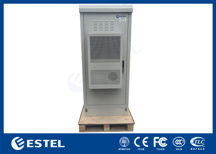 32U Outdoor 19 Inch Rack Cabinet Telecom Cabinet Con PDU E 1500W Climatizzatore
